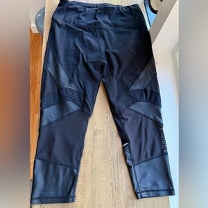 Sweaty Betty Power Mesh Wet Look 7/8 Black Leggings Size 6